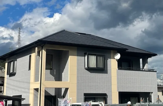 築年数17年:外壁・屋根塗装 & 防水の施工事例