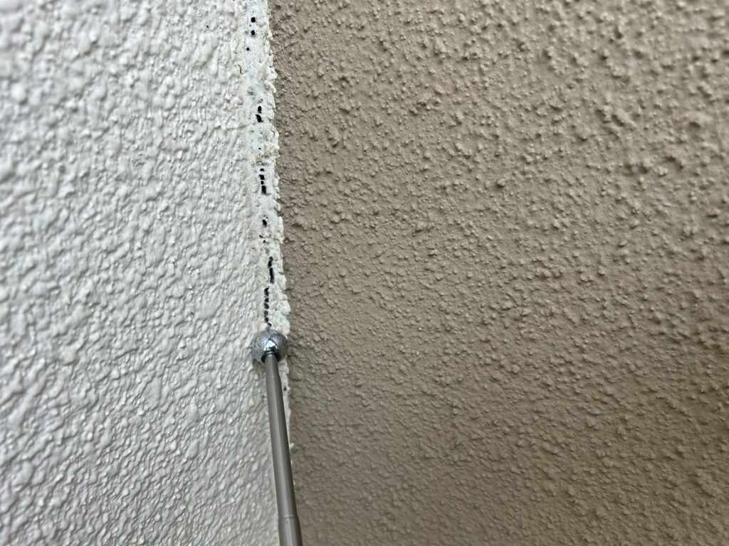 外壁クラックの状況1